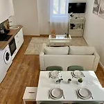 Le Jasmin Apartment